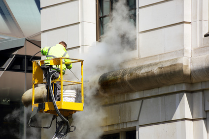 Quels travaux sont nécessaires pour la façade d'un batiment ?